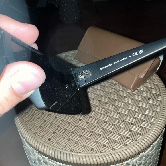 BURBERRY SUN GLASSES BLACK - Picture 4 of 9